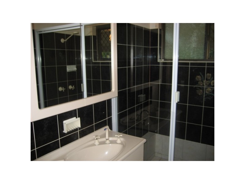 10 Sewell Court, Booral QLD 4655