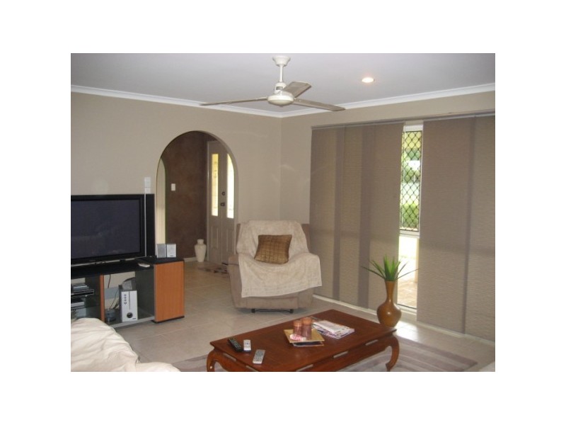 5 Sandalwood Drive, Wondunna QLD 4655