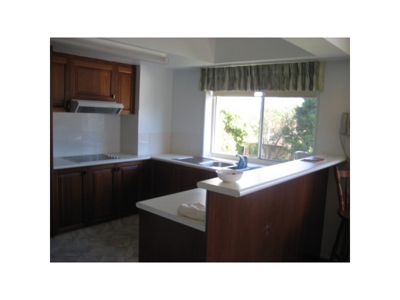 18/451 Esplanade, Torquay QLD 4655