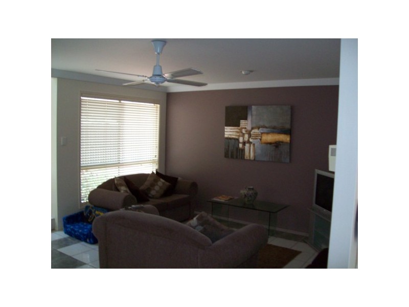 2/21 Campbell Street, Torquay QLD 4655