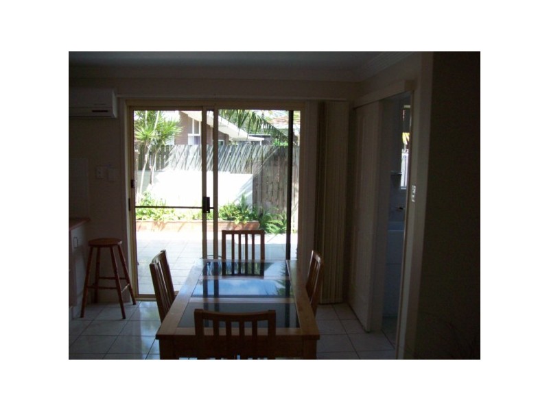2/21 Campbell Street, Torquay QLD 4655
