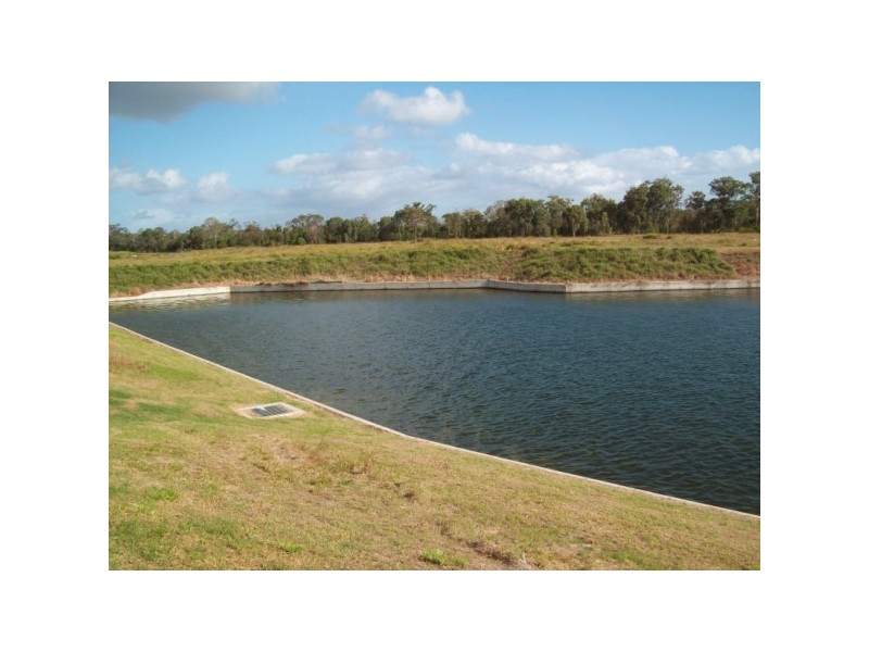 1/2 79 Fraser Waters, Toogoom QLD 4655