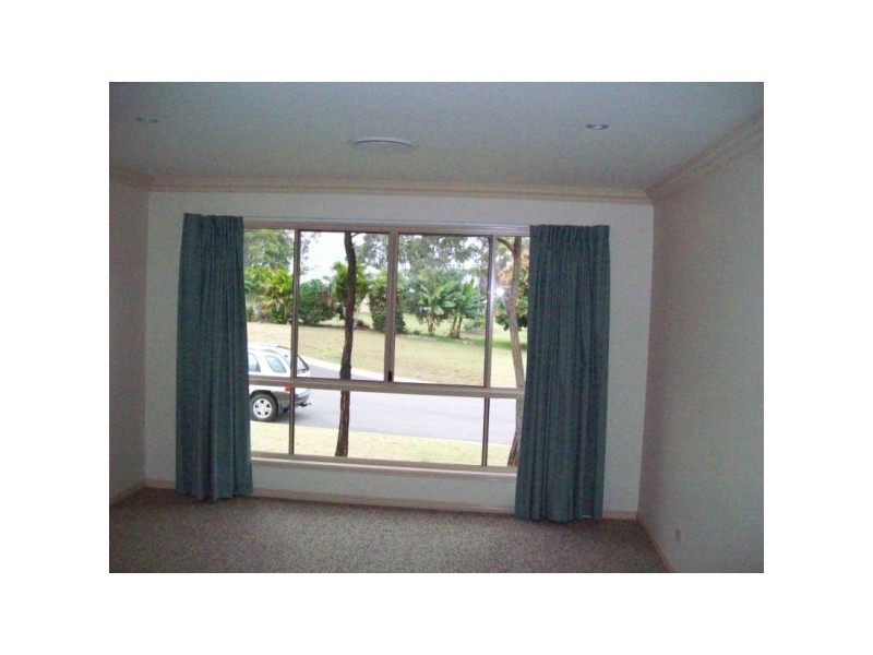 10 Katandra Street, Point Vernon QLD 4655