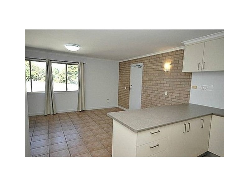 7/479 Charlton Esplanade, Torquay QLD 4655