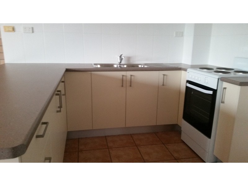 7/479 Charlton Esplanade, Torquay QLD 4655