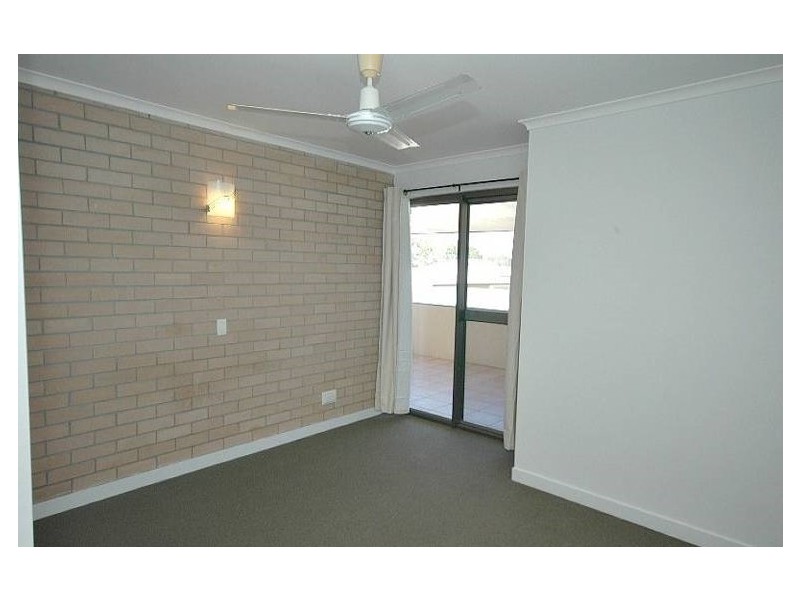 7/479 Charlton Esplanade, Torquay QLD 4655