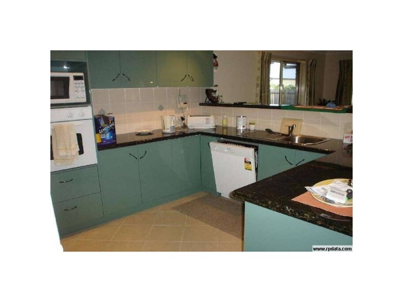 7 Orchid Avenue, Urangan QLD 4655