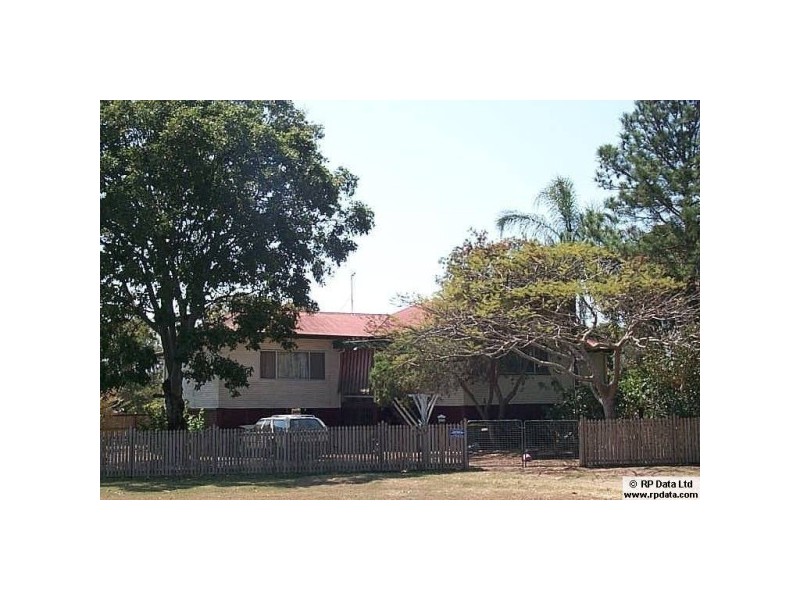 15 Martin Street, Point Vernon QLD 4655