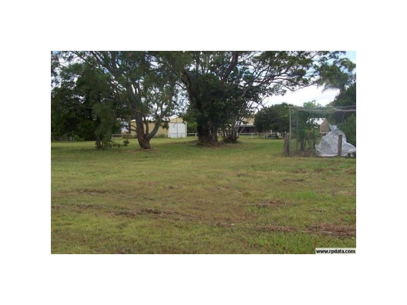 15 Martin Street, Point Vernon QLD 4655