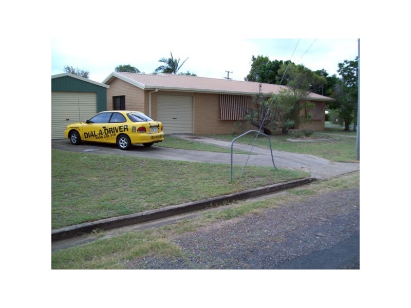 29 William Street, Urangan QLD 4655