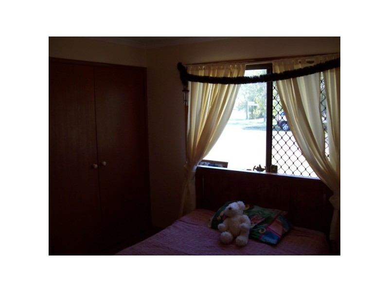 29 William Street, Urangan QLD 4655