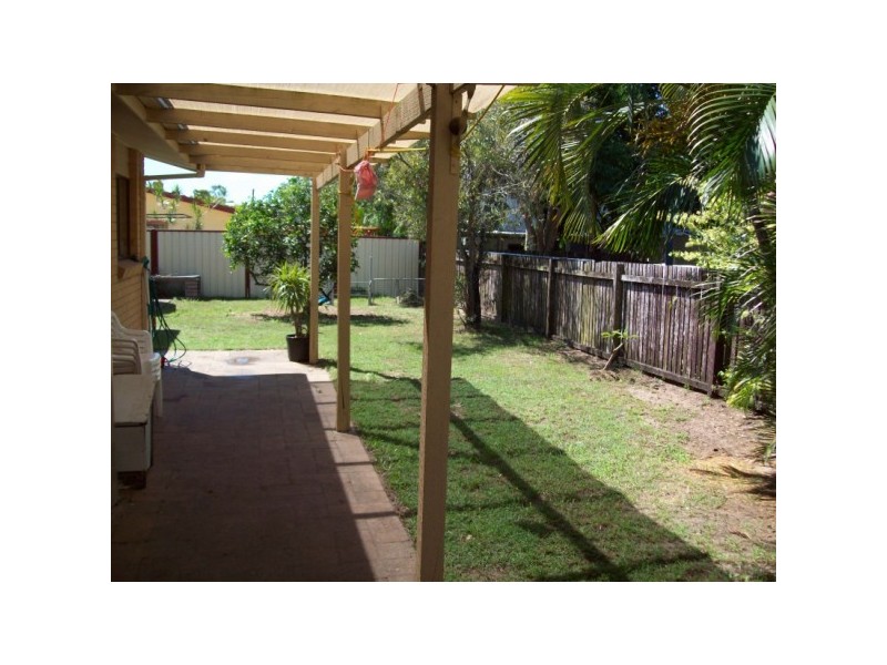 29 William Street, Urangan QLD 4655