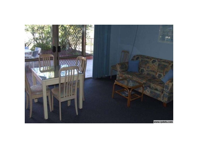 3/383 eplanade, Torquay QLD 4655