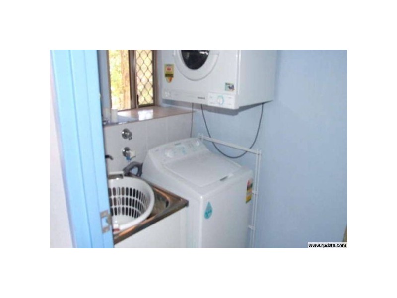 3/383 eplanade, Torquay QLD 4655