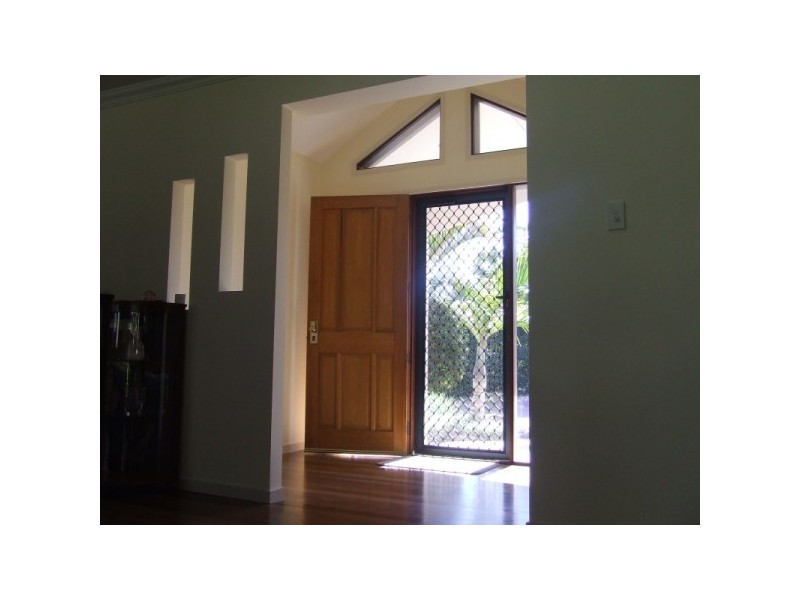 10 Palmwood Drive, Dundowran Beach QLD 4655