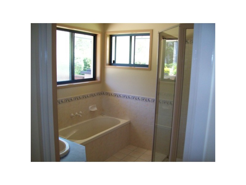 10 Palmwood Drive, Dundowran Beach QLD 4655