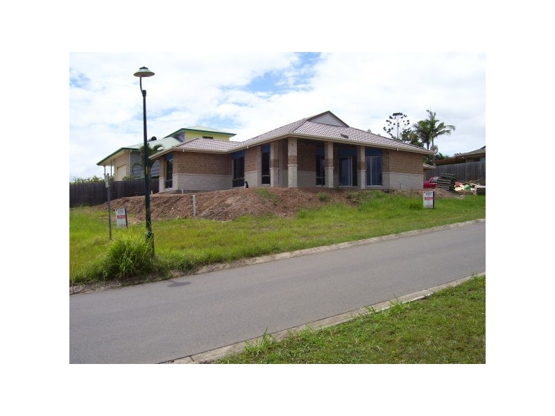 2 King Henry Court, Torquay QLD 4655