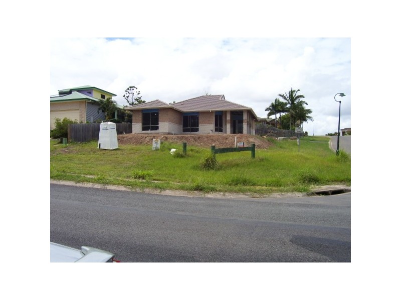 2 King Henry Court, Torquay QLD 4655