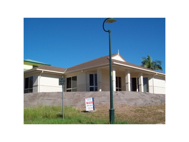 2 King Henry Court, Torquay QLD 4655