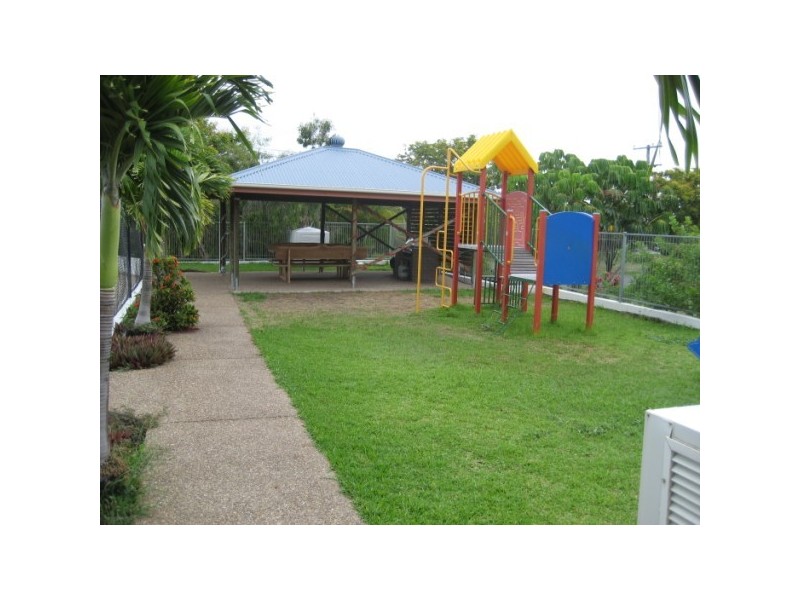 429/386 esplanade, Torquay QLD 4655