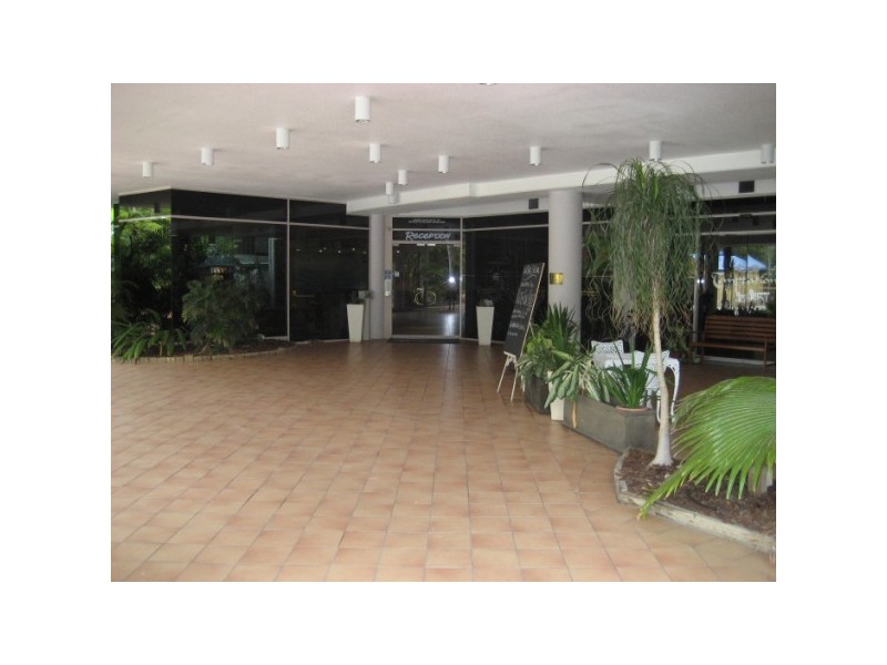 429/386 esplanade, Torquay QLD 4655