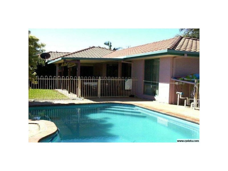 19 Mcliver Street, Kawungan QLD 4655