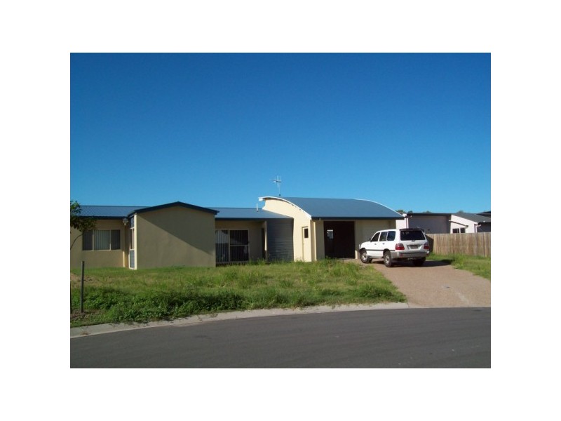 11 wave, Toogoom QLD 4655