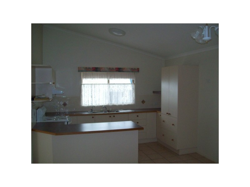 2/7 bay drive, Pialba QLD 4655