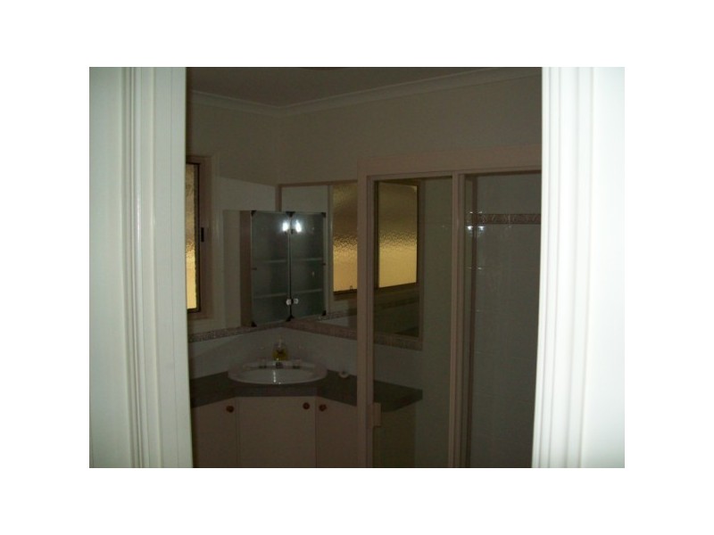 2/7 bay drive, Pialba QLD 4655