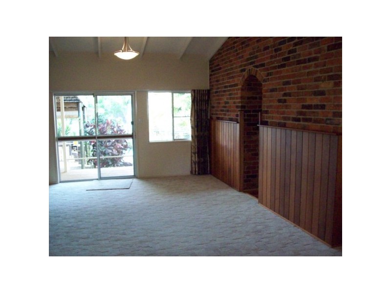 39 johnston, Urraween QLD 4655