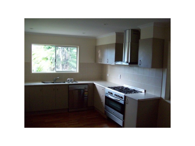 39 johnston, Urraween QLD 4655