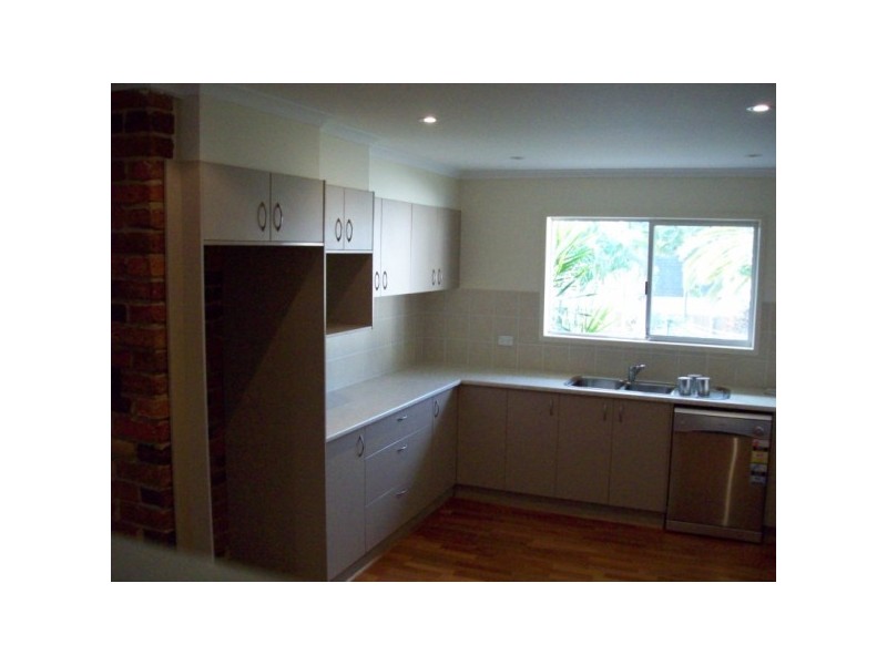 39 johnston, Urraween QLD 4655