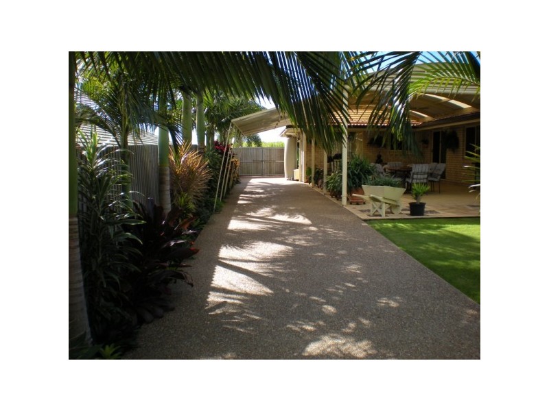 17 mcliver, Kawungan QLD 4655