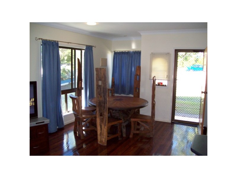 298 torquay terrace, Torquay QLD 4655