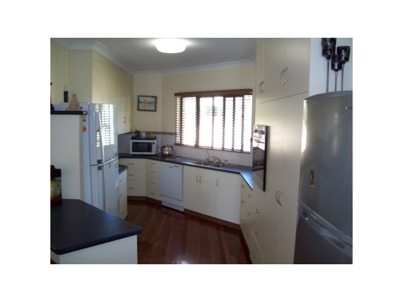 298 torquay terrace, Torquay QLD 4655