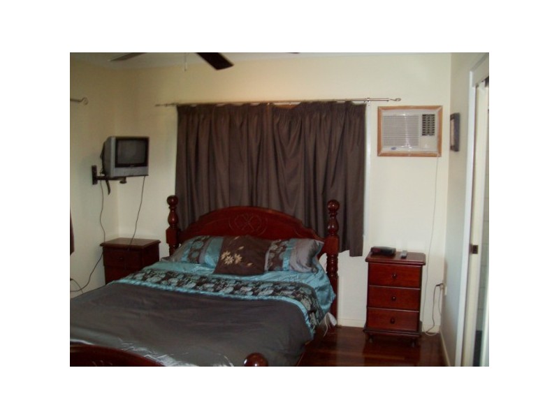 298 torquay terrace, Torquay QLD 4655