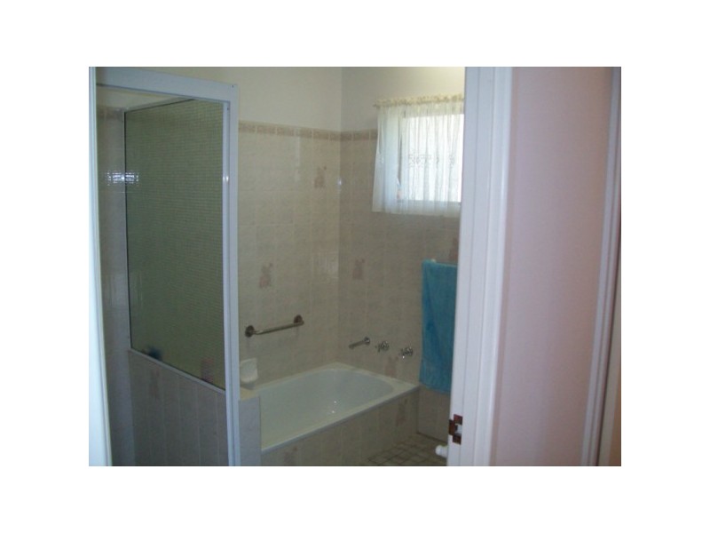 298 torquay terrace, Torquay QLD 4655