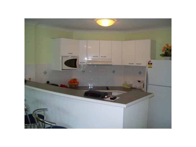 10/496 esplanade, Torquay QLD 4655