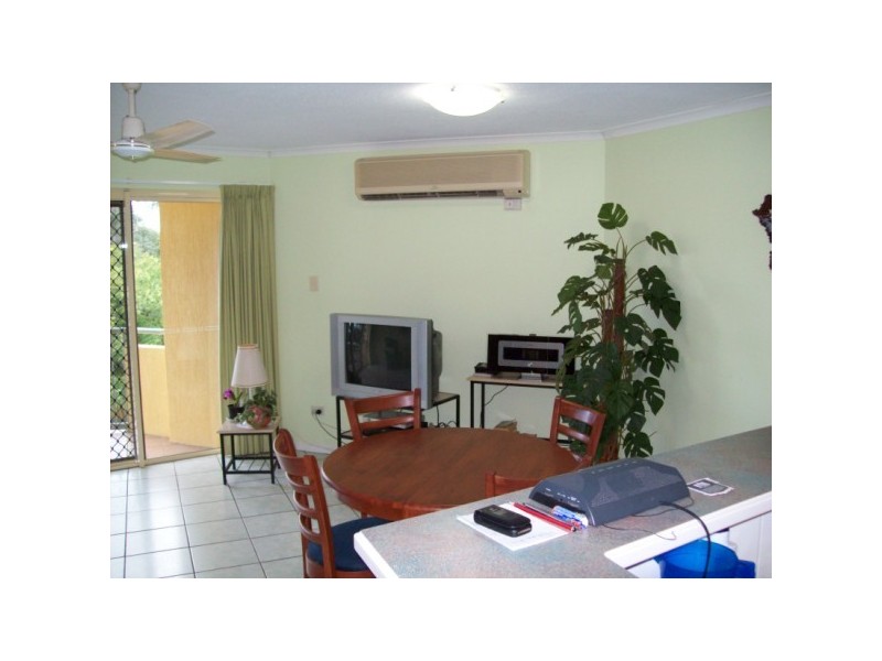 10/496 esplanade, Torquay QLD 4655