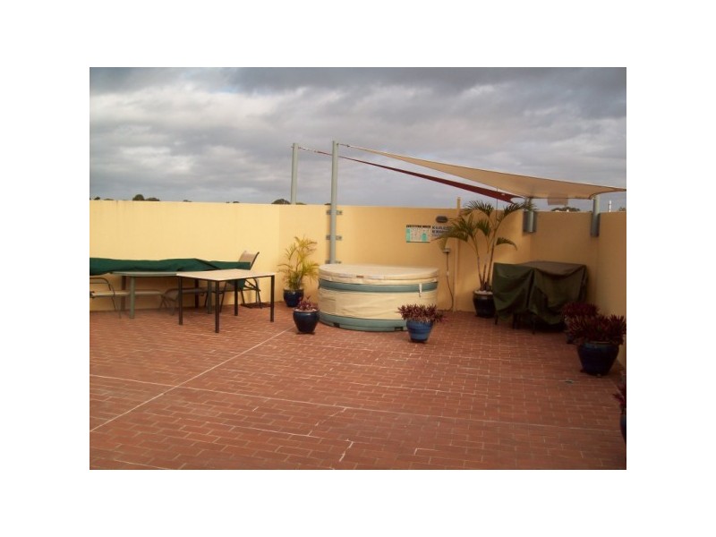 10/496 esplanade, Torquay QLD 4655