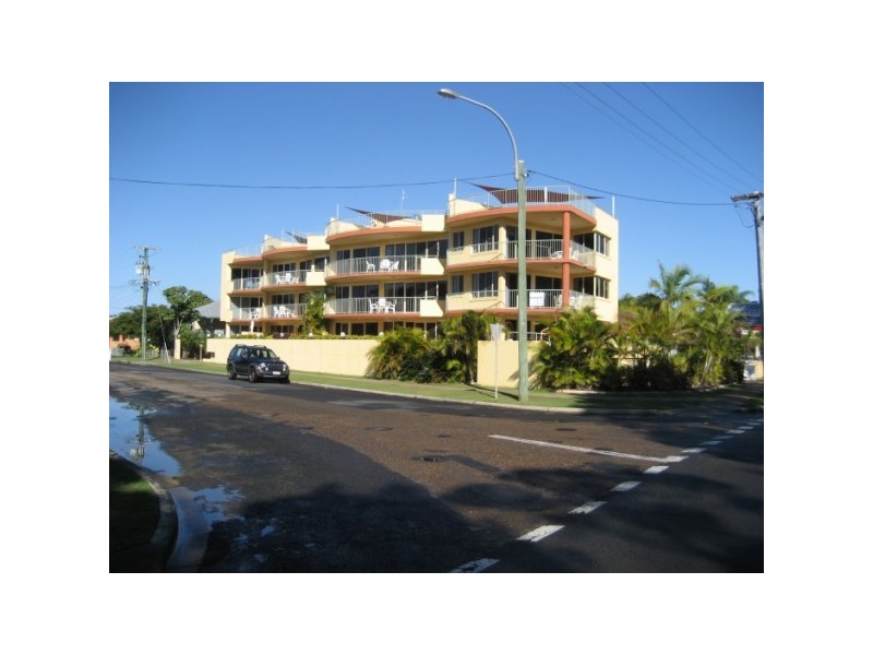 10/496 esplanade, Torquay QLD 4655