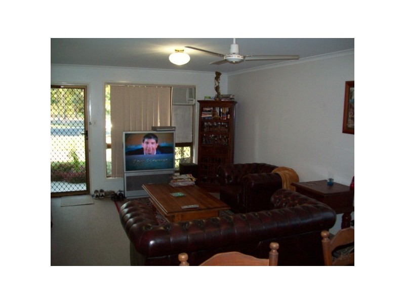 11 HONEYSUCKLE, Kawungan QLD 4655