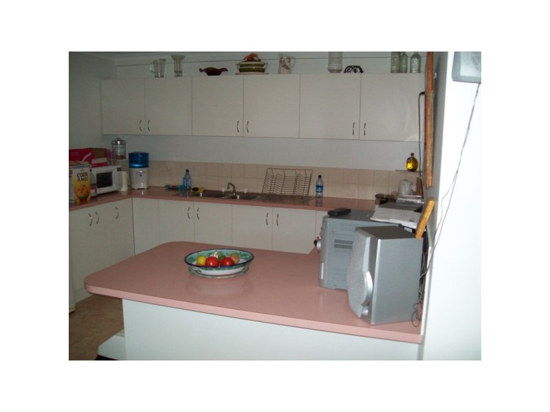 11 HONEYSUCKLE, Kawungan QLD 4655