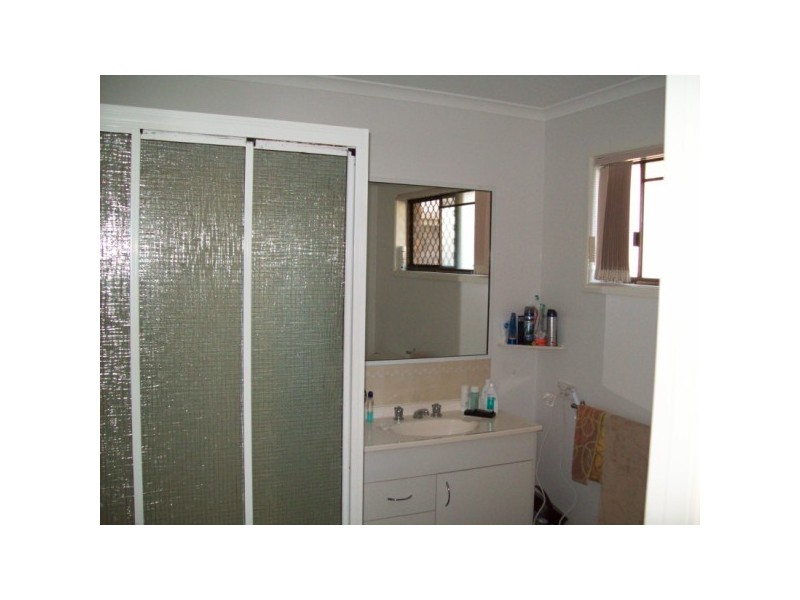 11 HONEYSUCKLE, Kawungan QLD 4655