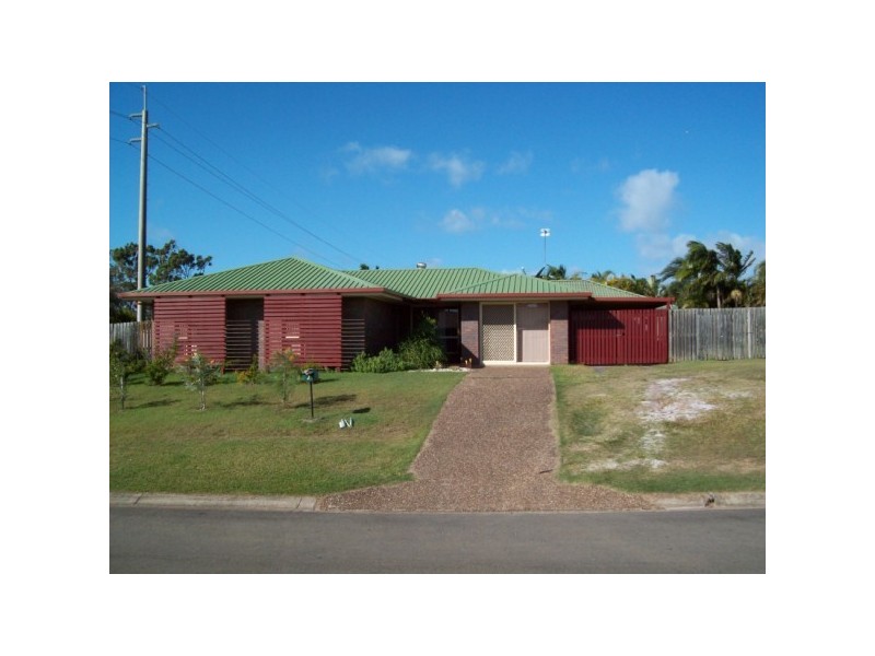 2 MADELINE STREET, Torquay QLD 4655