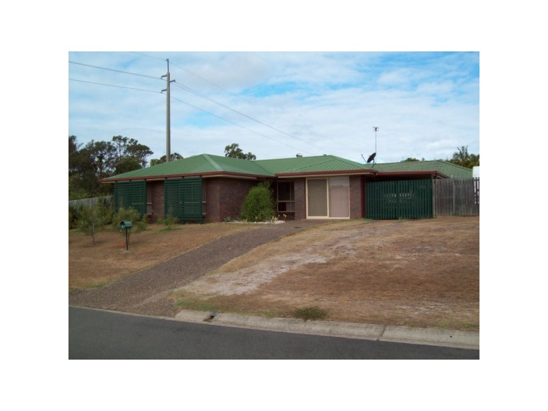 2 MADELINE STREET, Torquay QLD 4655