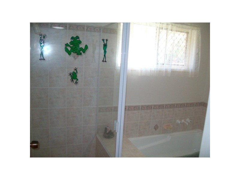 2 MADELINE STREET, Torquay QLD 4655