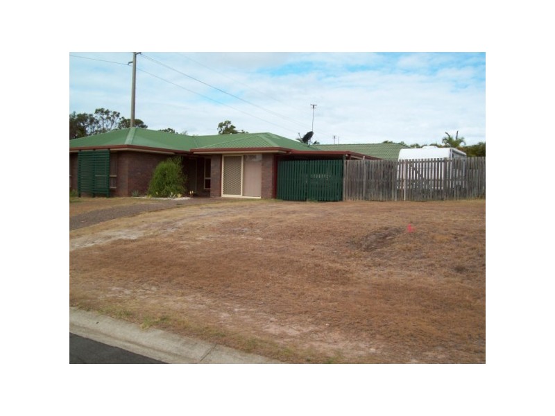 2 MADELINE STREET, Torquay QLD 4655