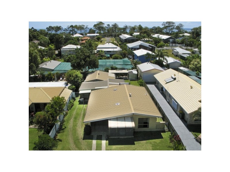 104 CUNNINGHAM STREET, Urangan QLD 4655