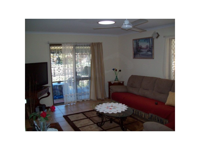 104 CUNNINGHAM STREET, Urangan QLD 4655